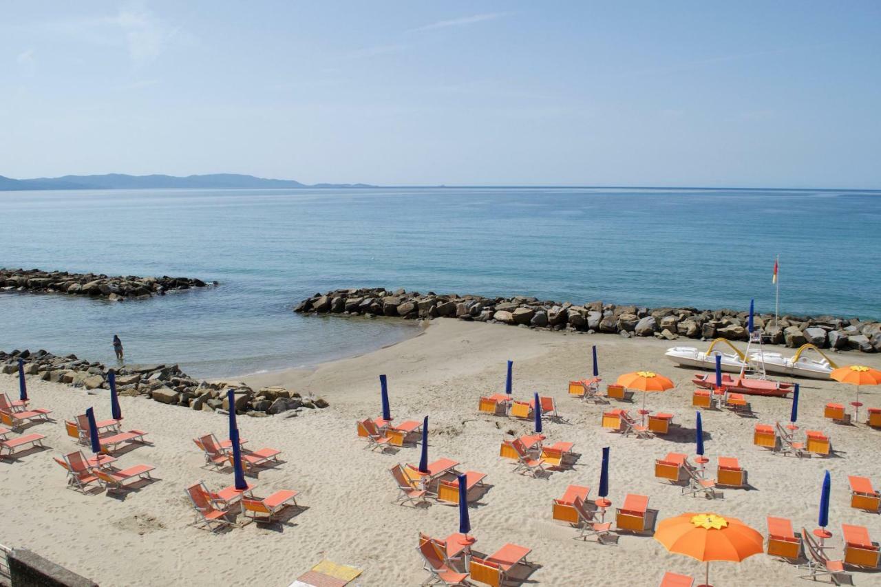 Suites Pratoranieri Beach Follonica Exterior foto
